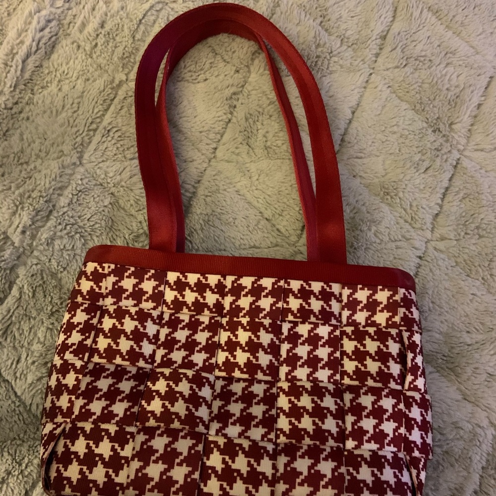Harvey’s seatbelt bag